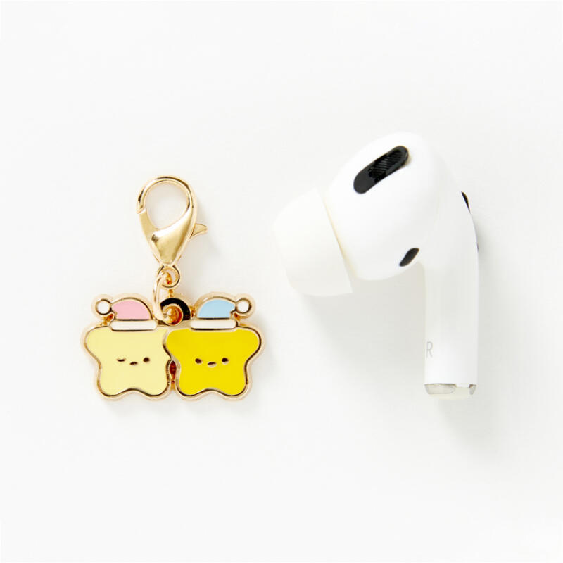 The stars are cuter because they are so tiny (26032434)