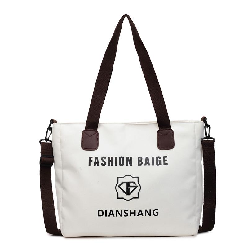 Женская сумка через плечо с принтом букв бежевый