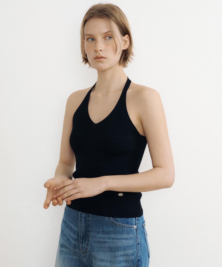 LUCIR ZU Airy Halter Knit Top (Black)