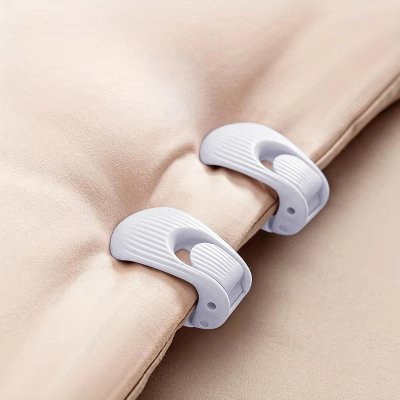 4pcs Non-Slip Bed Sheet Clips, Cute Sheet Holders Anti-Slide Bedding Fasteners Accessories for Secure Sleep Home Comfort