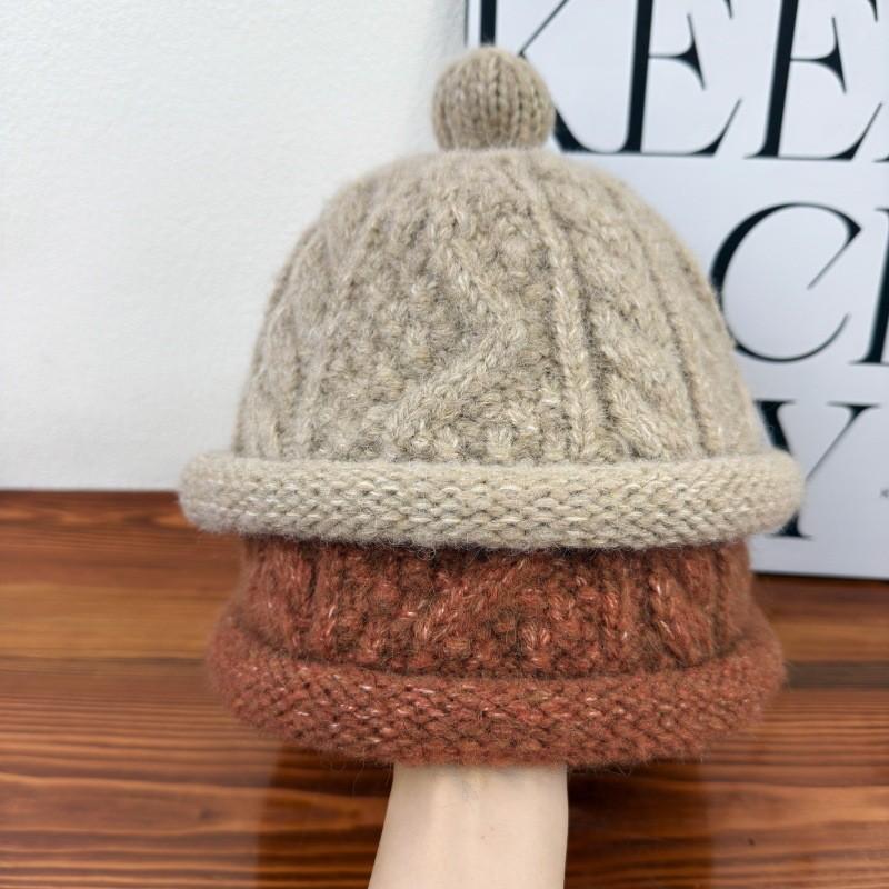 Traditional Knit Cap For Men And Women Warm Winter Beanie With Pom Poms For Casual Wear