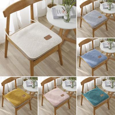 Zimní podsedák na židli Hřejivý šerpa Protiskluzový s upevňovacími popruhy Čtvercový tvar Kancelářský