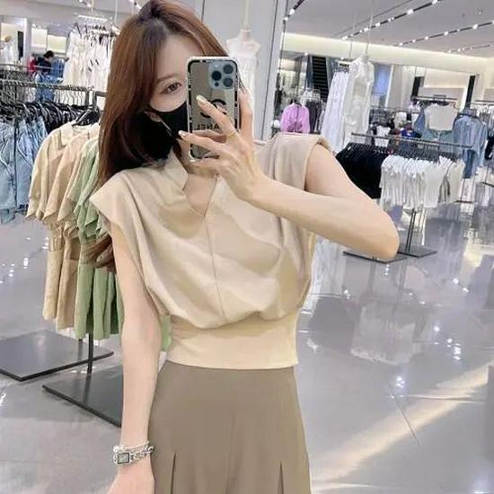 

Women s Summer Waist-Cinching Sleeveless Top & Wide-Leg Pants Set M Up to 100 jin