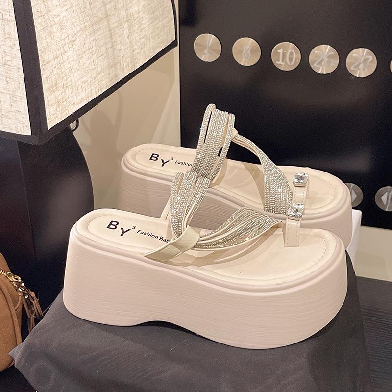 Seaside Slippers Women's 2025 Summer New High-end Thick-soled Outer Wear with Skirt Beach Black Height-enhancing Cool Slippers