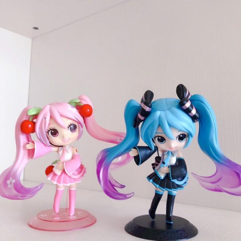 Anime New Hatsune Miku Figure Mini Character Ornaments Kawai Pink Green Hatsune Home desk Decoration Adult Toy kid Birthday Gift
