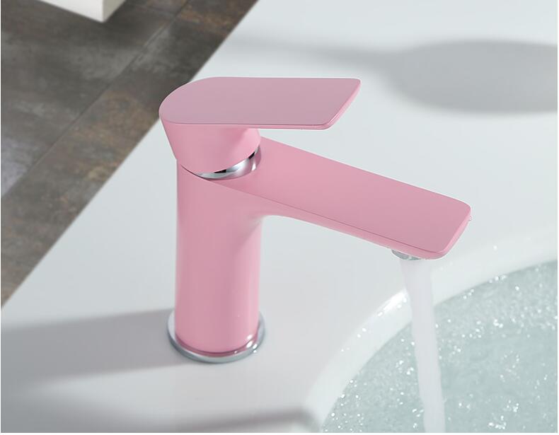 

Pink Love Color Bathroom Sink Faucet hot and cold Crane Brass Basin Faucet White or black Sink Faucet Single Handle water tap рожевий