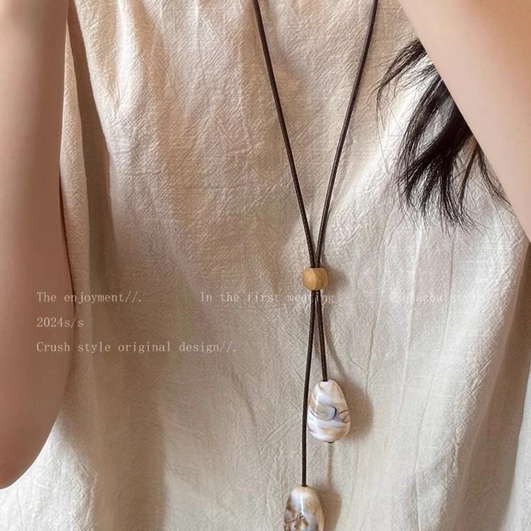 Green Wooden Round Bead Long Necklace Pendant Rope Women's Mori Retro Design Sweater Chain Niche Neck Accessories