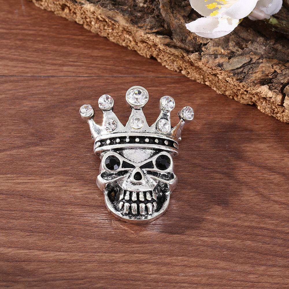 12 SZIES Halloween Fashion Funny Multi-skull Anti-exposure Accessory Brooch 2*3CM