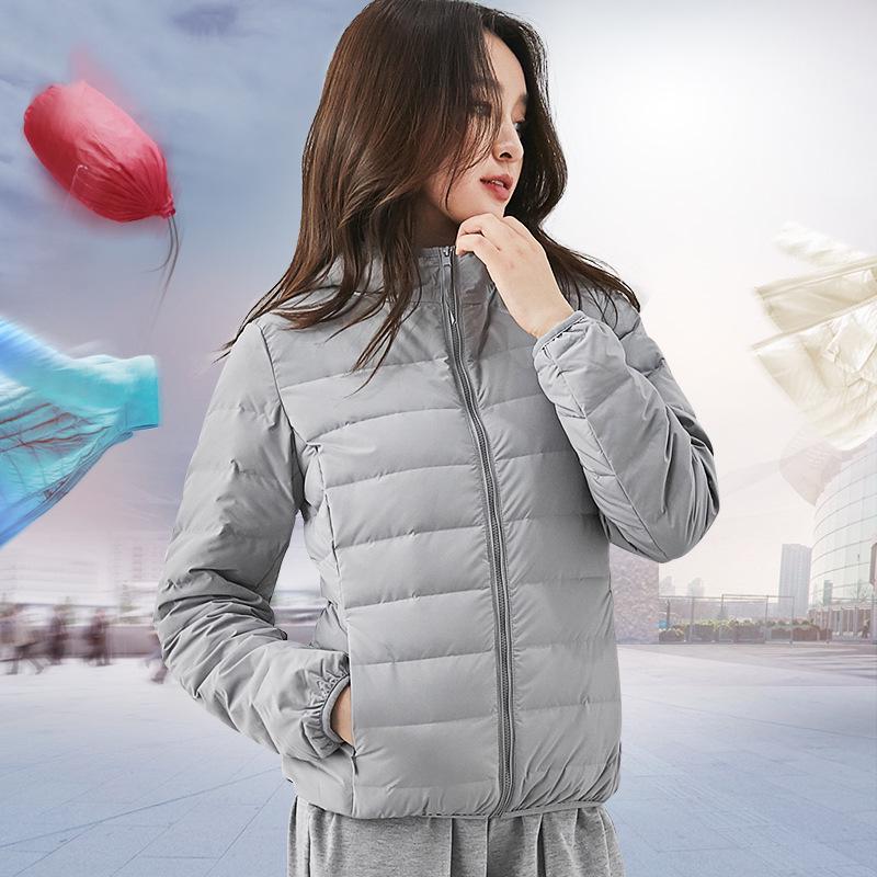 Women's Lightweight Hooded Duck Down Jacket - DRD06A0050