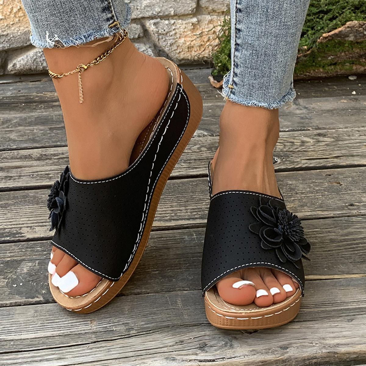 

2025 весна и лето новые сандалии 2025 тапочки с открытым носком и наклонным каблуком женские европейские, американские и импортные сандалии больших размеров 43 чёрный