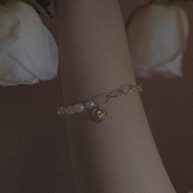

tomorrowobject Flower breeze. rose. bracelet 03 plated white rhodium