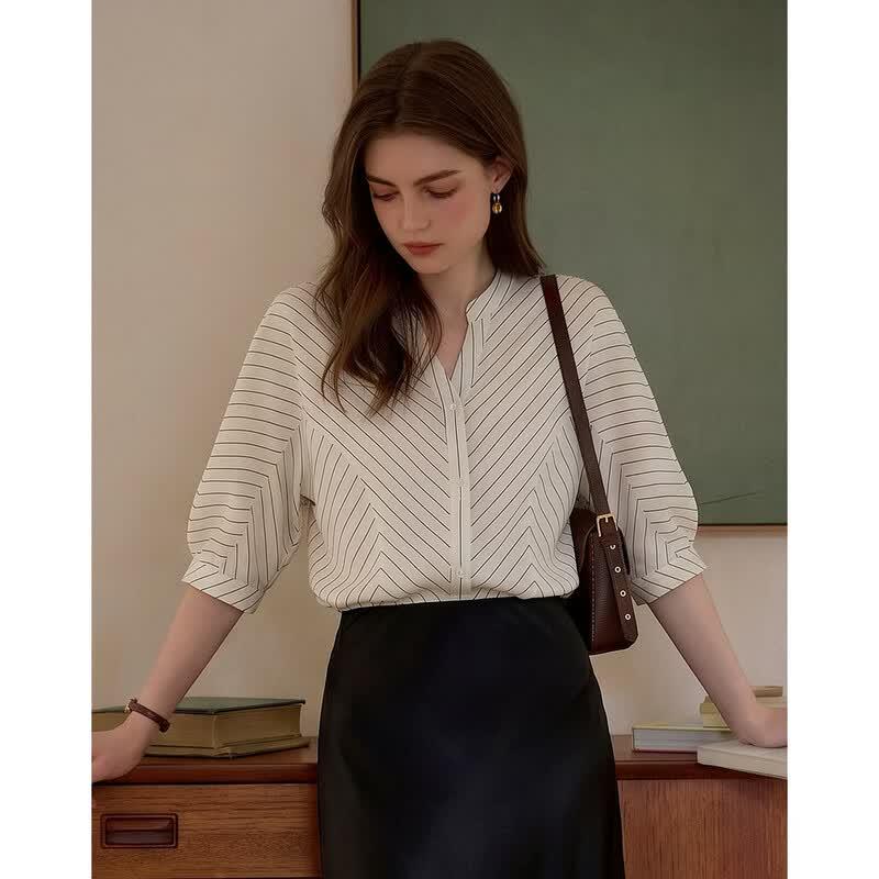 Women s Elegant Striped V-Neck Blouse XL