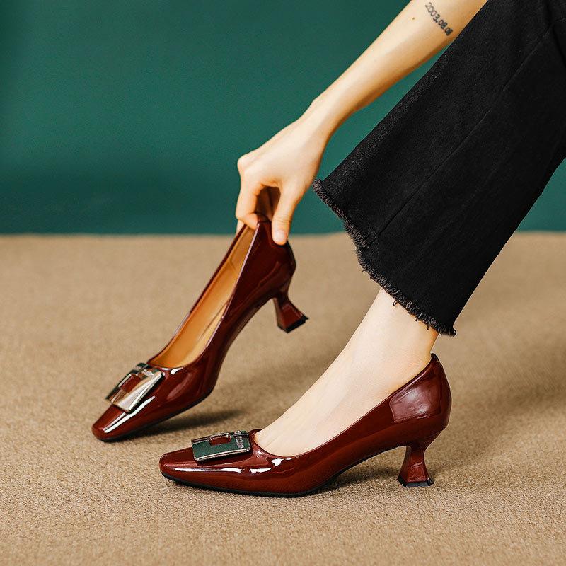 Square head high heels stiletto 2025 new spring and autumn women's shoes red wedding shoes patent leather light mouth French medium heel single shoes