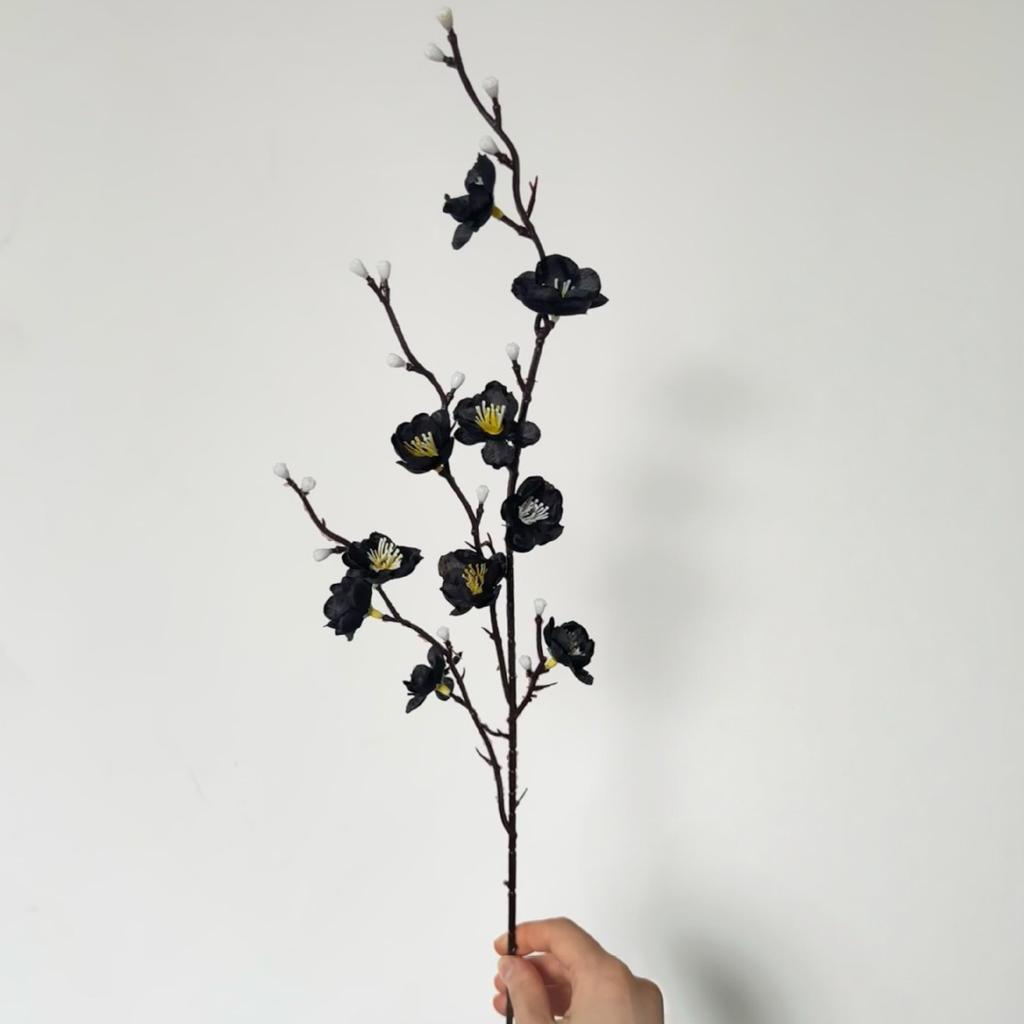 Artificial Flowers Plum Blossom Fake Winter Long Stem Plastic Flowers for Room Hotel Office Wedding Party Home Decoration