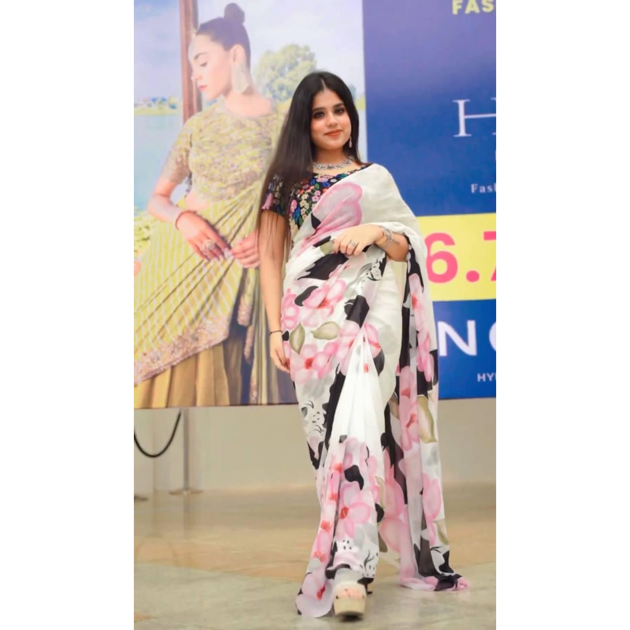 

стильная одежда для вечеринок сари из мягкого горжета с цифровой блузкой {unstiched}