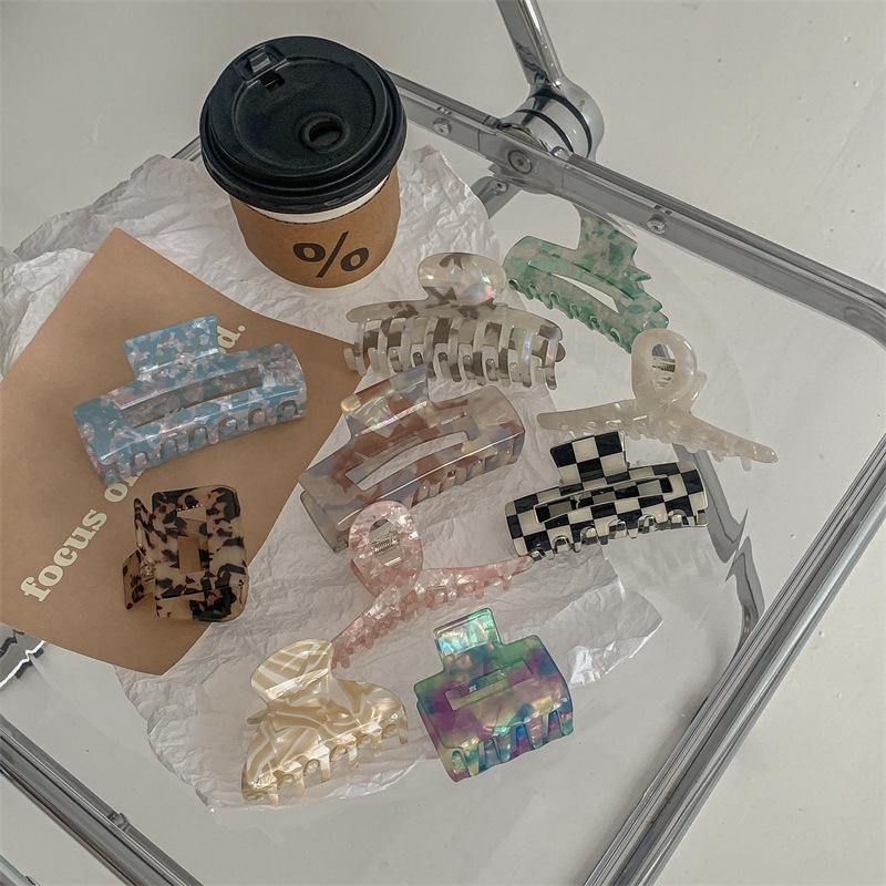 Korean Imitation Acetate High-End Shark Hair Clip - Elegant Hair Accessory for Stylish Looks