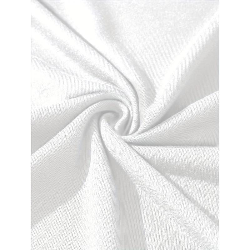 European sizes I'm Not Old I'm Classic T-Shirt - Stylish Graphic Tee for Vintage Car Lovers, Bold Text Design in Black and Gold