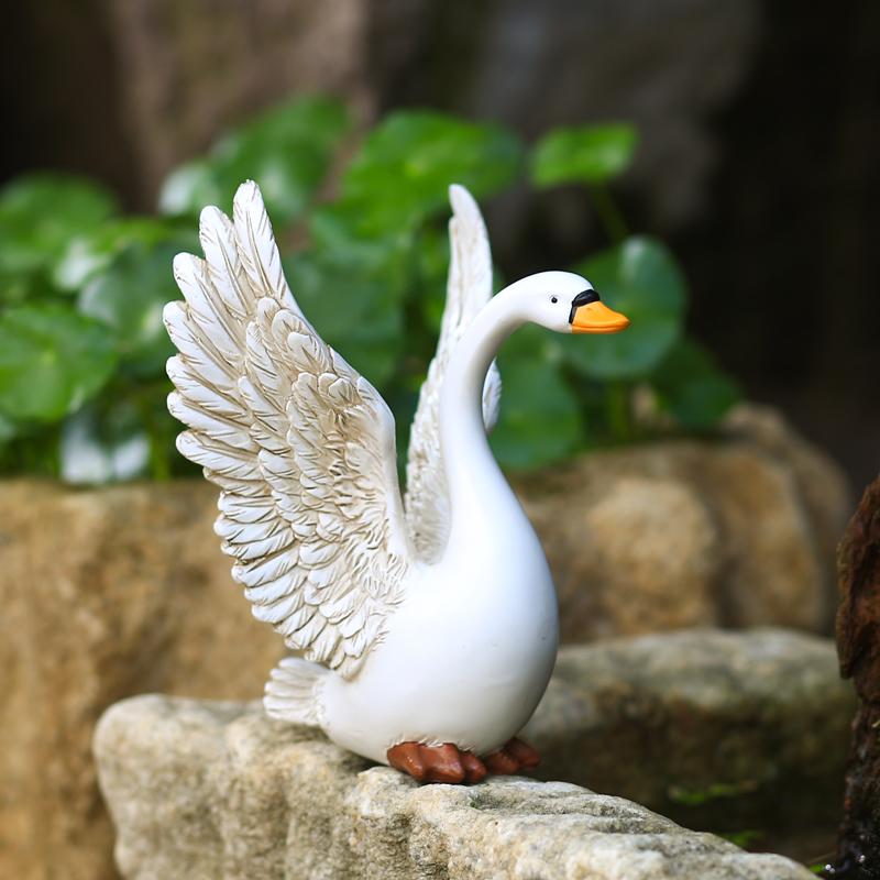 Simulation Animal Resin Crafts Ornaments Swan Statue Garden Outdoor Pond Animal Figures  Home Decoration Accessories Plant Pots
