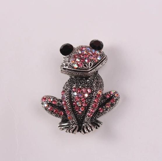 

Diamond-encrusted Brooch Fashionable Animal Pin Retro European And American Corsage Accessory Brooch One Size