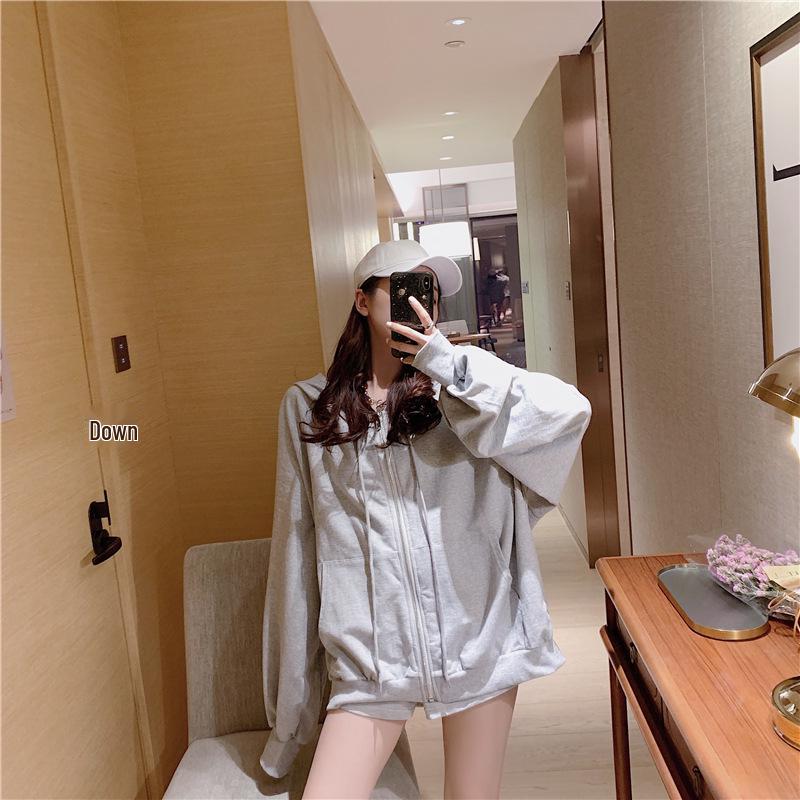 Women's Trendy Sports & Leisure Three-Piece Set: Vest and Shorts