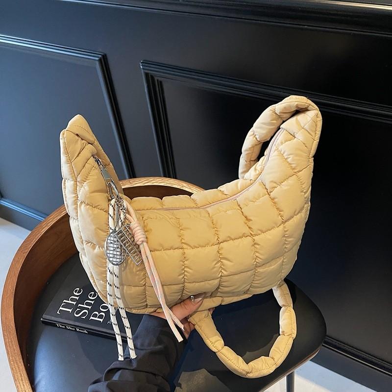 Fashion Cotton Handheld Tote With Quilted Design For Casual Outings