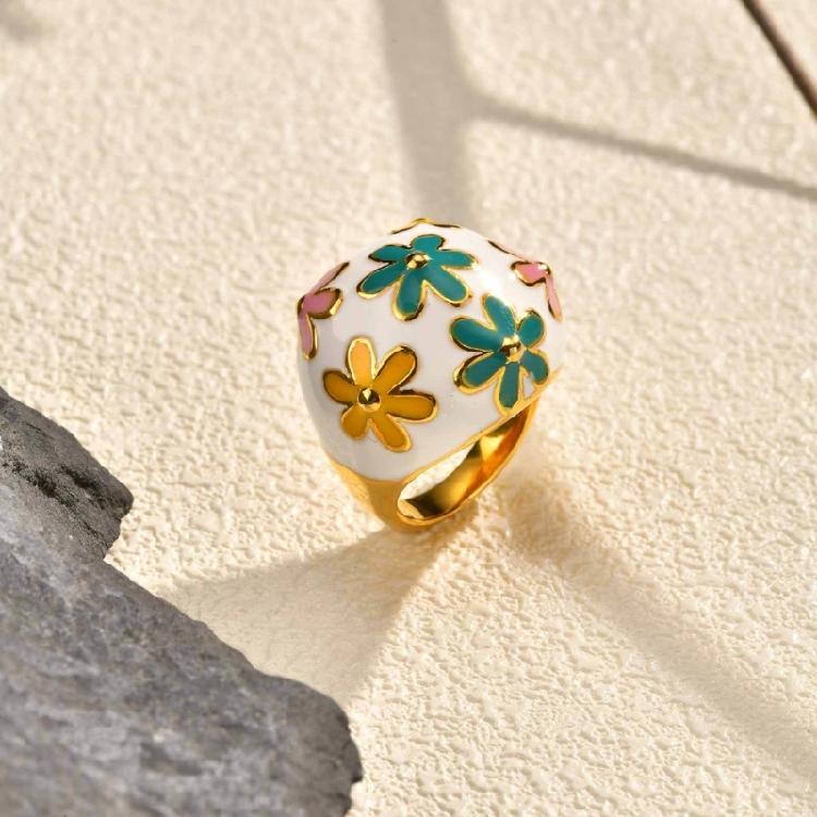 Elegant Flower Rings Unique Rings Hand Accessory Stainless Steel Texture Suitable for Parties and Daily Outfits Wear