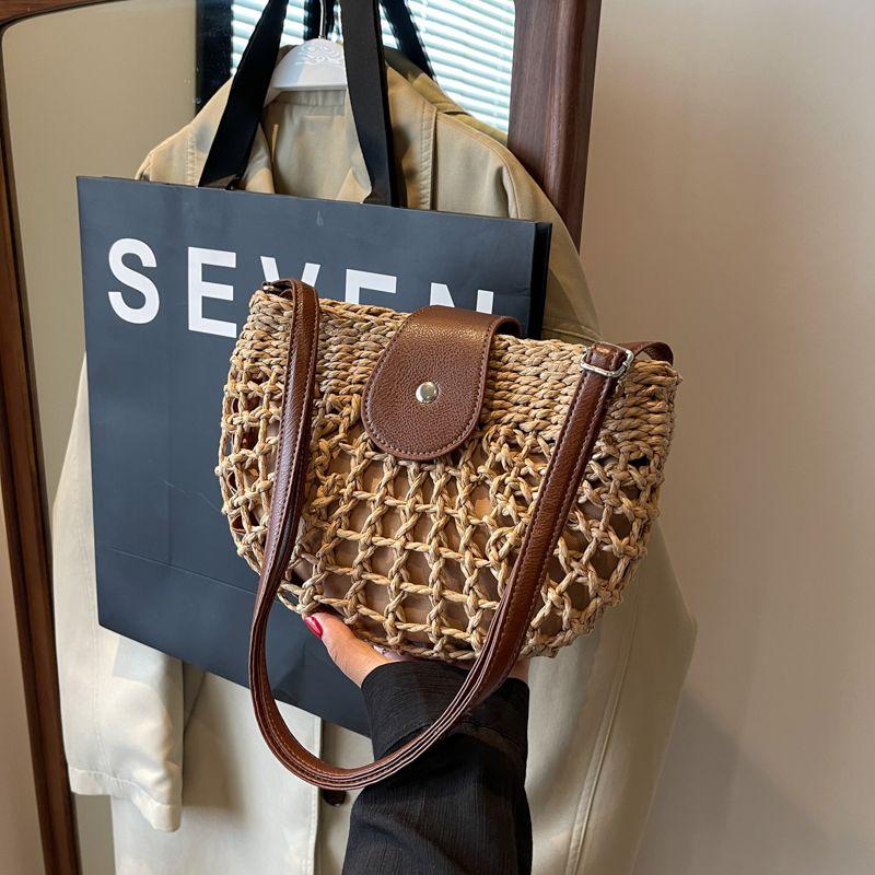 

Summer Niche Straw Woven Bag Women Seaside Vacation Beach Bag Shoulder Shoulder Bag Underarm Saddle Bag Woven Small Bag