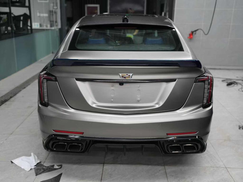 Langyu V-Style Dry Carbon Rear Spoiler for Cadillac CT5 Black Wing