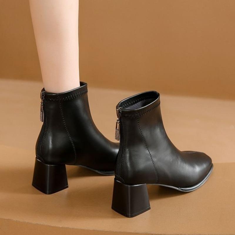 Soft Leather Shoes, Short Boots, New Thick-heeled Boots, Square-toed Fleece Short Boots for Women