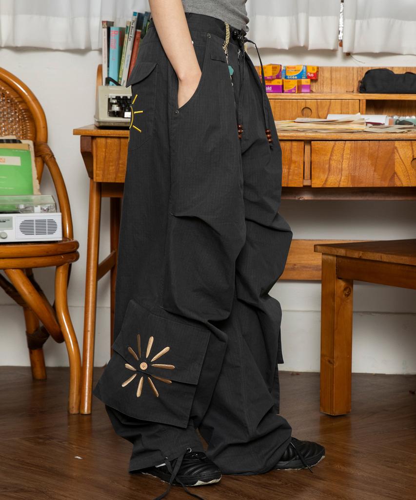RuNaKi'Hu' Wxp002 Sunflower Cargo Pants (Black)