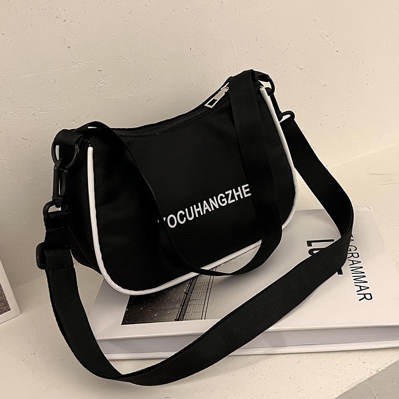 

Нова нейлонова сумка, жіноча весна 2024 року, нова модна сумка через плече, повсякденна проста сумочка великої місткості чорний
