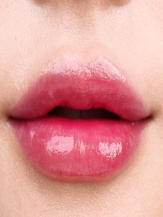THE PRETTY PETITE Glossy Apple Lip Tint Apple Blossom Lavender