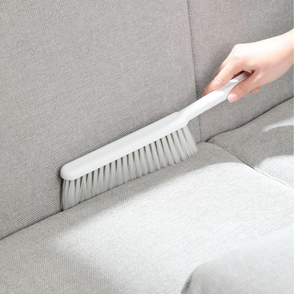 Long-Handled Soft Bristle Bed and Carpet Cleaning Brush