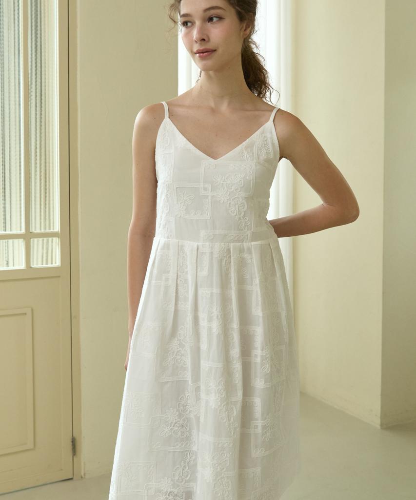 WIOE Masha Cotton Sleeveless Dress_White