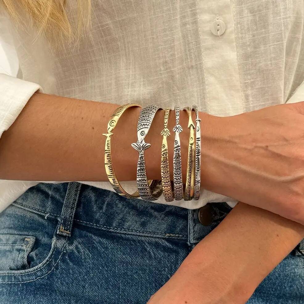 

SHIXIN 6Pcs/Set Creative Golden Silvery Fish Stacked Bangle Bracelet for Women Vintage Geometric Irregular Bracelet Jewelry Gift