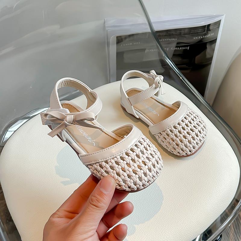 

Sandals for Girls Sweet Baby Shoes Hollow Out Non-slip Sandals for Toddlers Children Soft Sole Kids Shoes 24