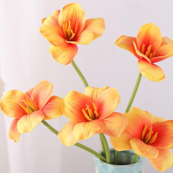 Simulierter Tulpenstrauß Realistische Haptik PU-Blütenblätter Verblassende Vitalität Biegsame Stiele Wartungsfreie Kunsttulpen Heimdeko