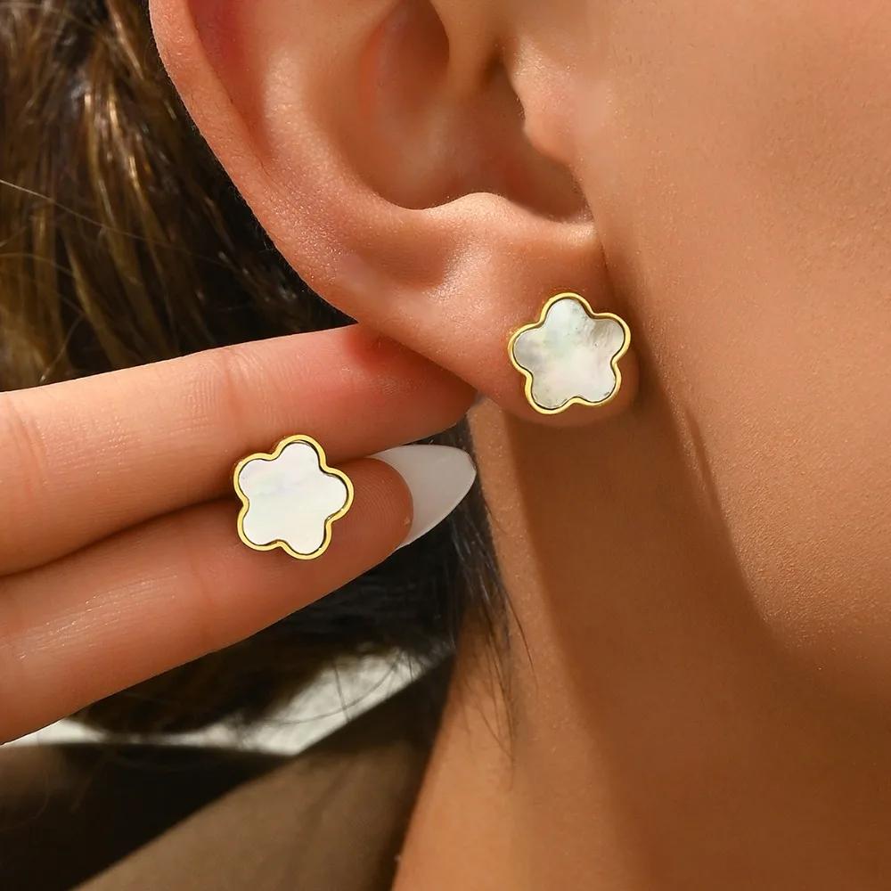 Cute Romantic Five Leaf Flower Stud Earrings for Women Claccic Simple Stainless Steel Temperament Korea Earring Jewelry Gift