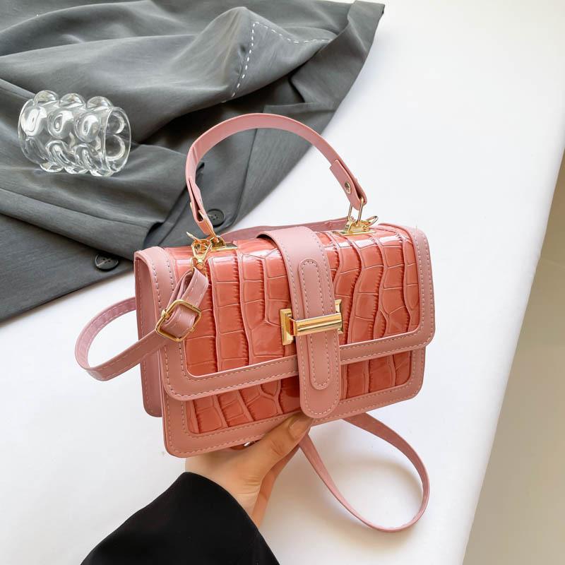 Chic Retro Stylish Handbag For Fashion Lovers With Elegant Design And Versatile Style