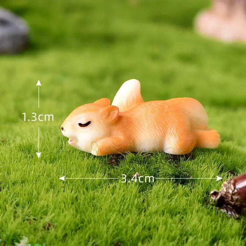 Cute Squirrel Pinecone House Maple Leaf Micro Landscape Garden Decoration Resin Craft Ornaments Livingroom Desk Decoration