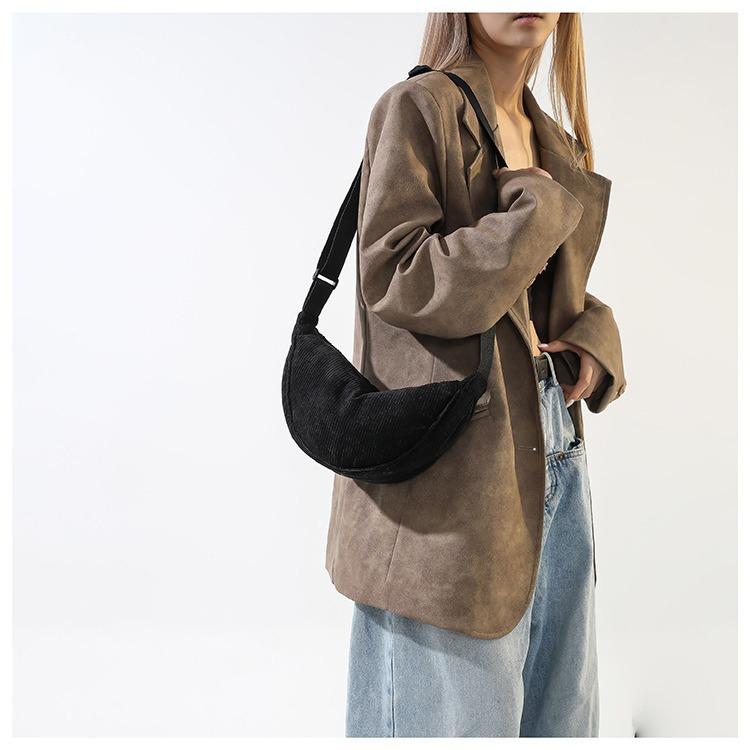Corduroy Messenger Bag Women's New Trendy Shoulder Small Satchel Dumpling Bag Lightweight Armpit Bag