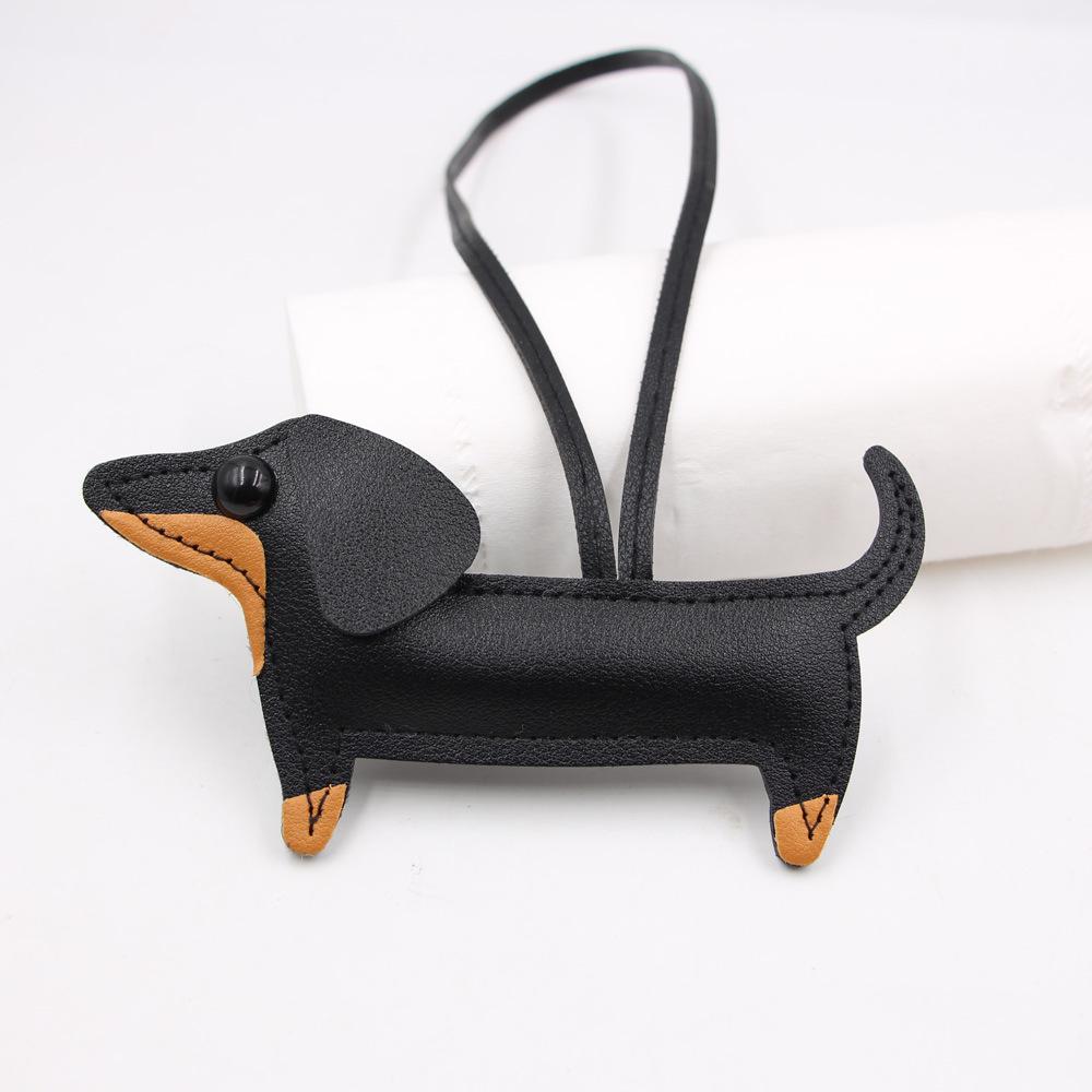 Charm de Couro Dachshund Desenho Animado em Estoque, Chaveiro de Cachorro e Acessório para Capa de Celular