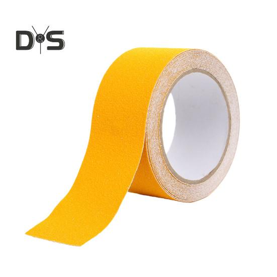 Bandă adezivă antiderapantă, rolă, tracțiune mare, impermeabilă, aplicare largă, instalare ușoară, bandă antiderapantă pentru scări interioare și exterioare, bandă adezivă pentru scări