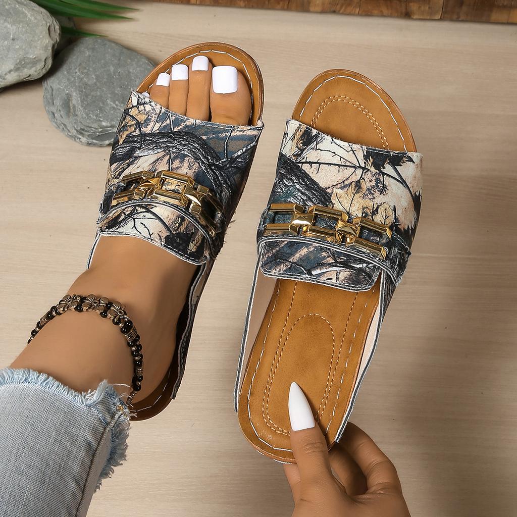 Wish independent station 20252025 spring and summer foreign trade new large size cool slippers women's light wedge slippers