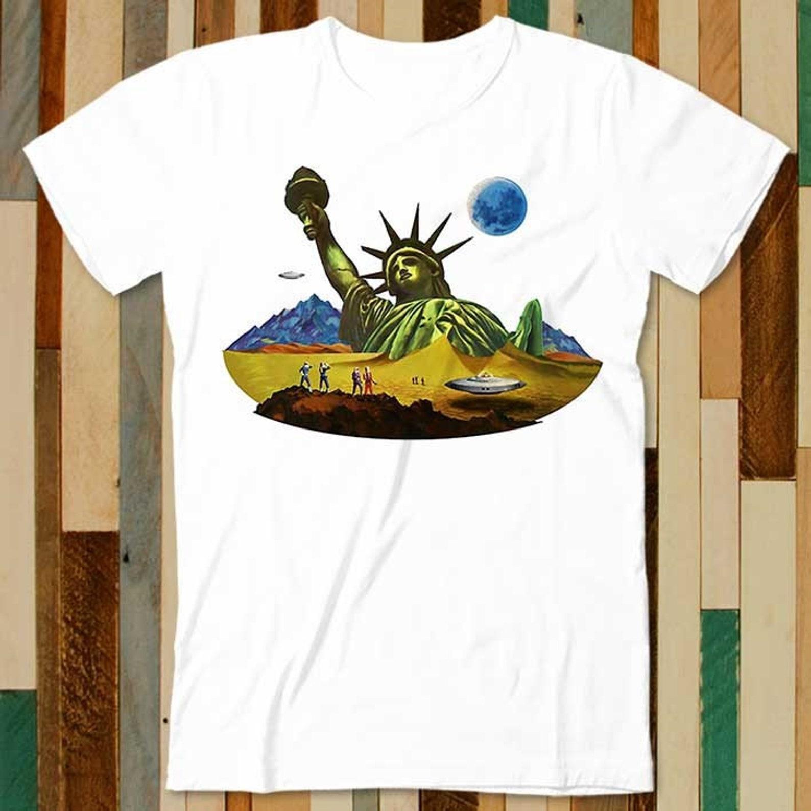 Liberty Statue Aliens Moon Earth Nature Planet Universe T Shirt Adult Unisex Men Women Retro Design Tee Vintage Top A4848 S