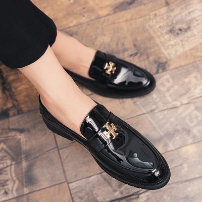 2025 glänzende Business-Herrenschuhe formelle Kleidung lässige britische Trendschuhe Lackleder höhenerhöhend koreanische Version Lederschuhe Herren 3166