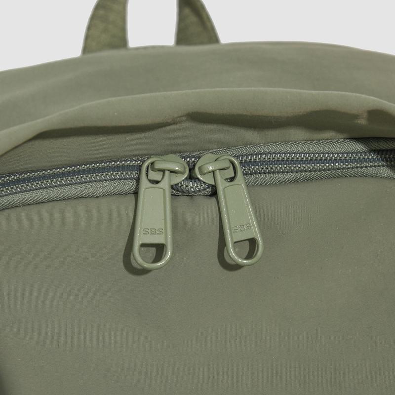 Solid Color Men's And Women's Backpack Student Large Capacity Schoolbag