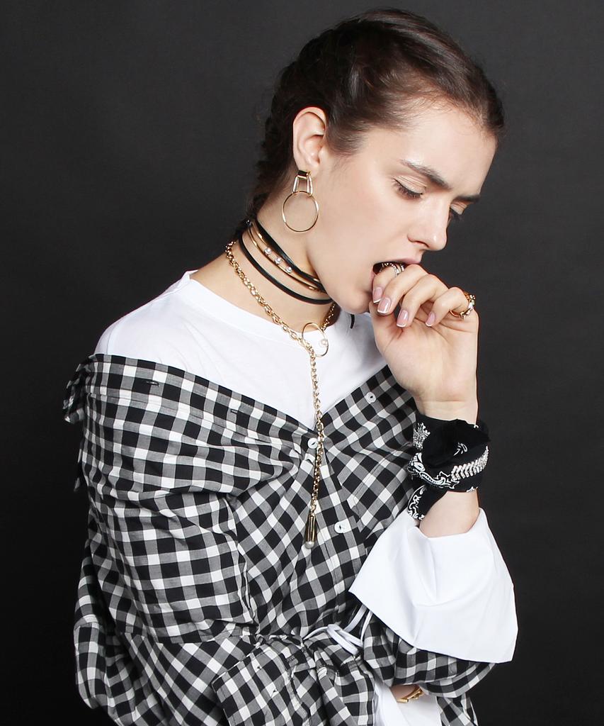 De La Lune Door Handle Gold Chain Necklace [Dl16Fwnc03Gdf]