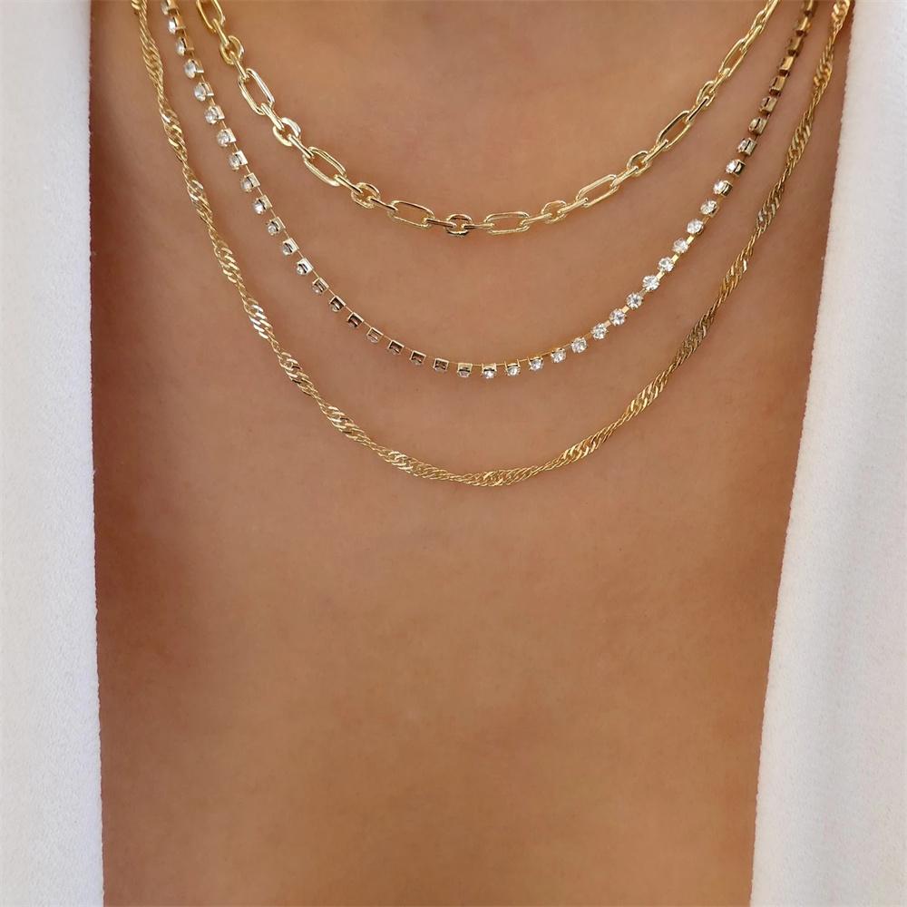 Classic Gold Multilayered Necklace for Women Vintage Silver Geometric Pendant Necklaces Butterfly Choker Jewelry