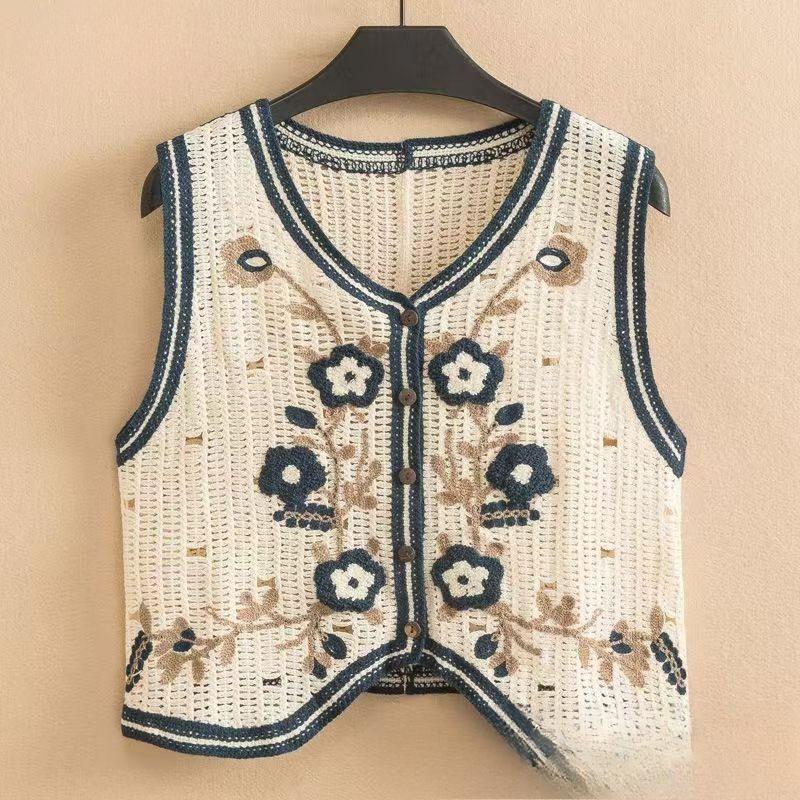 Summer Crochet Hollow Out V-neck Loose Lace Tank Tops Women Fashion Thin Chic Sleeveless Women Camis Tops Elegant Base Slim Vintage Tank Vest 26571